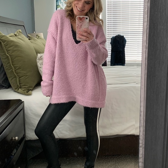 Free People Sweaters - Free People V-neck sweater